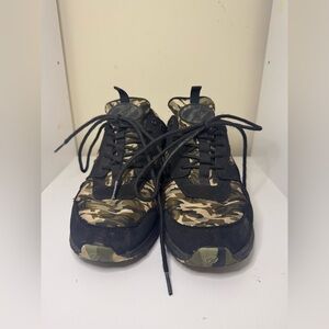 Heelys Force Sneakers Size 5 Youth Camouflage Black Green